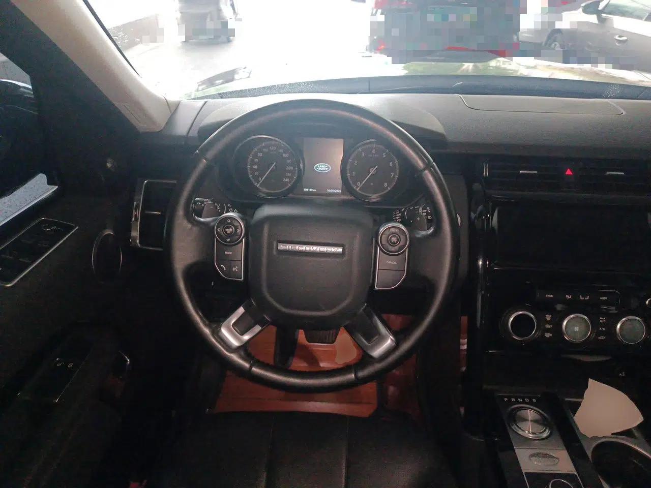 Land Rover Discovery 2017 3.0 SC V6 SE — миниатюра 11
