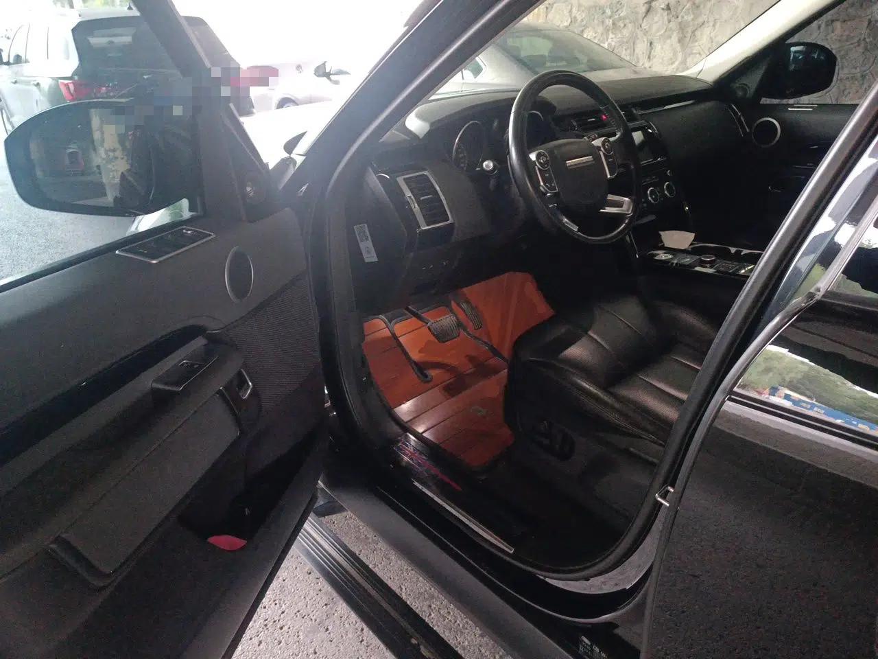 Land Rover Discovery 2017 3.0 SC V6 SE — миниатюра 17