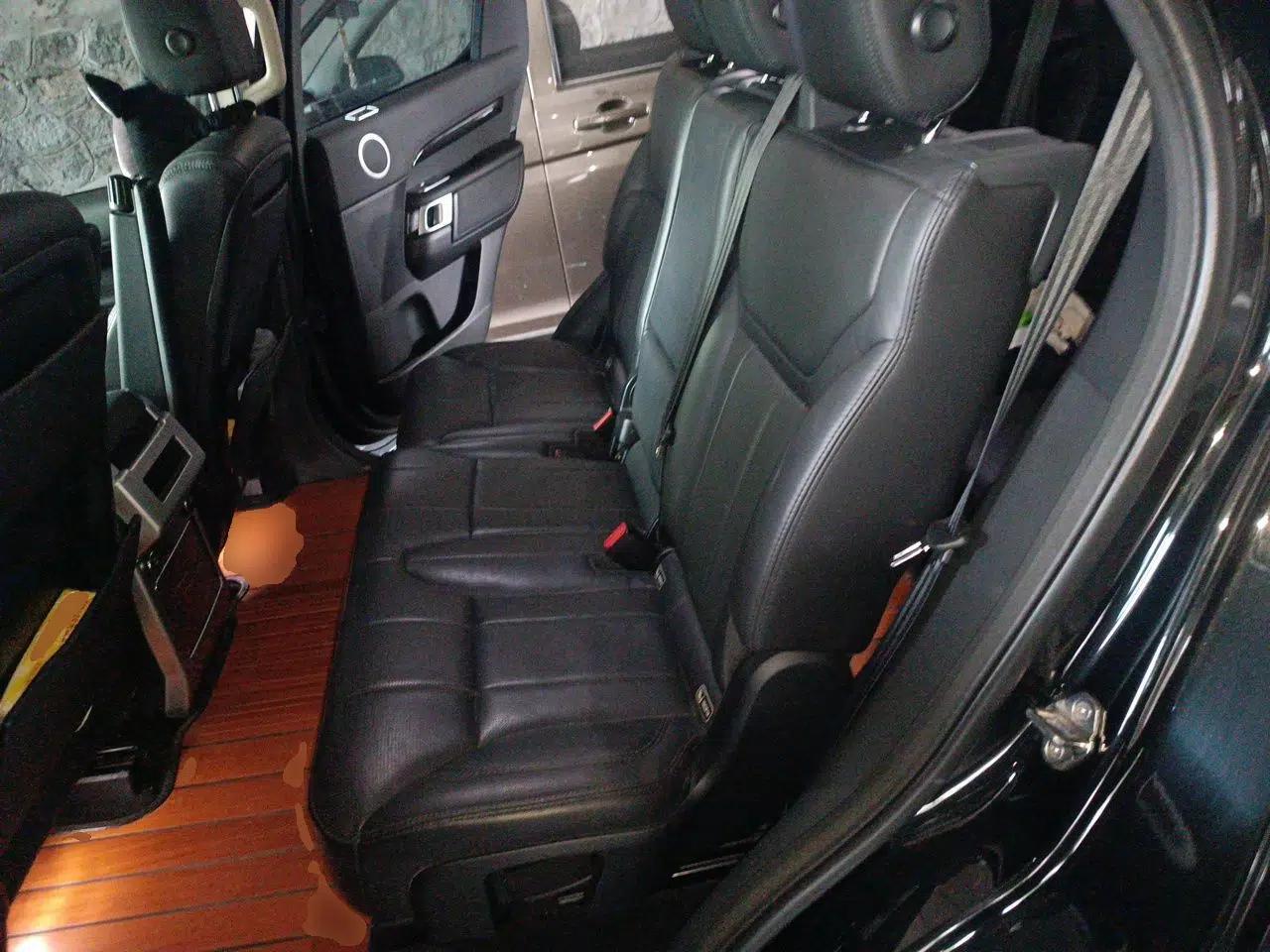 Land Rover Discovery 2017 3.0 SC V6 SE — миниатюра 18