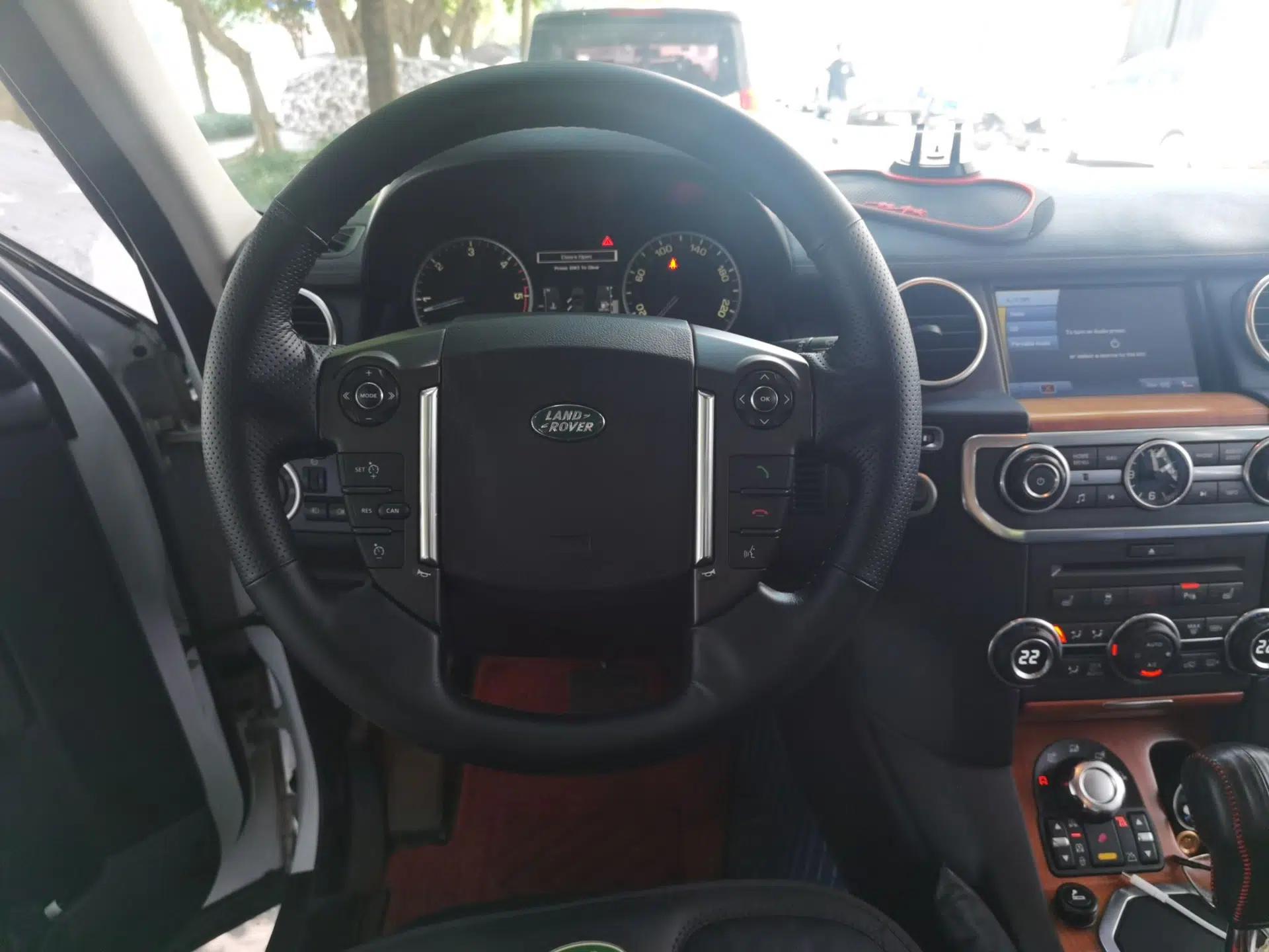 Land Rover Discovery 2011 3.0 SDV6 HSE Diesel Version — миниатюра 11