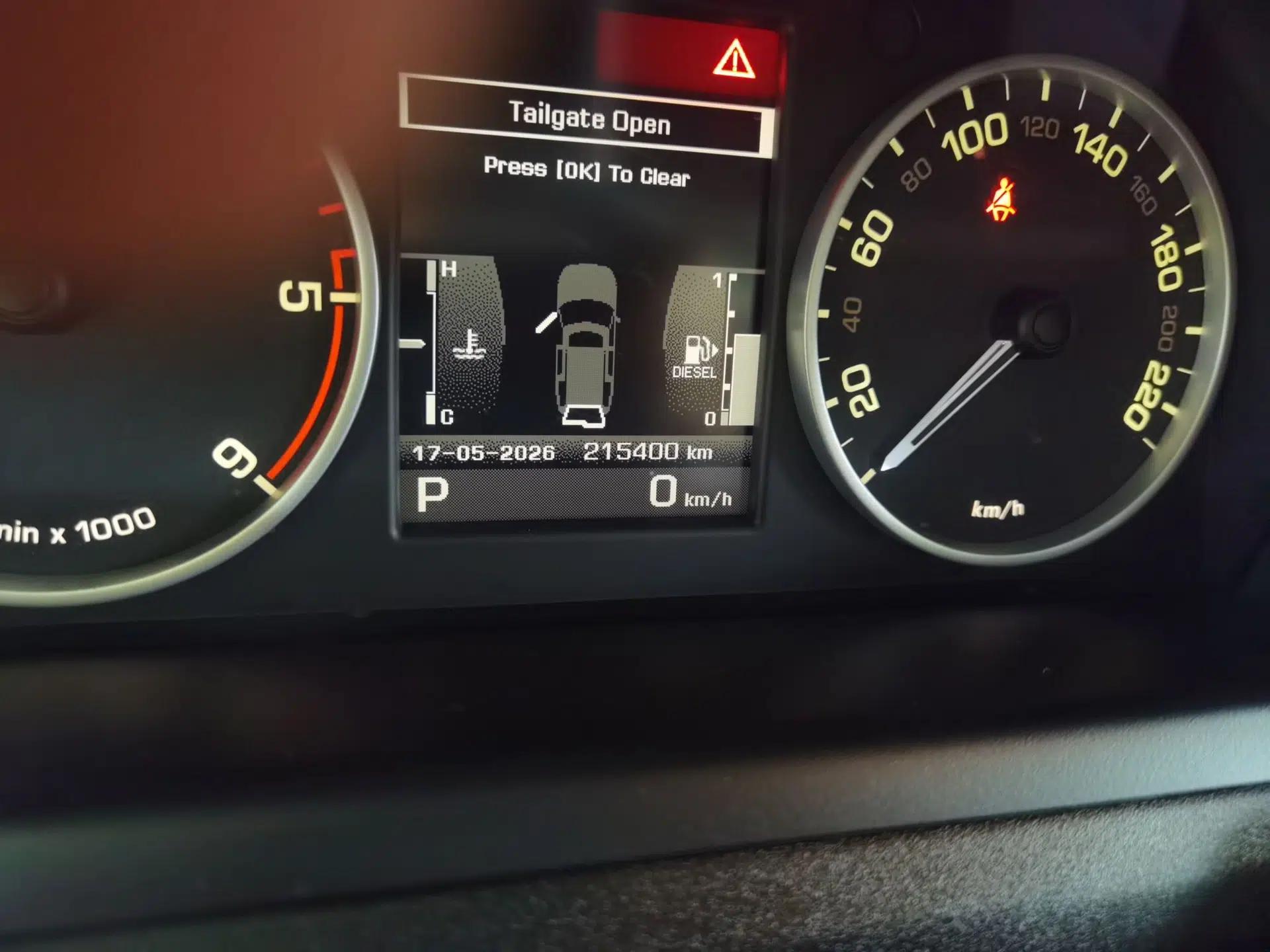 Land Rover Discovery 2011 3.0 SDV6 HSE Diesel Version — миниатюра 13
