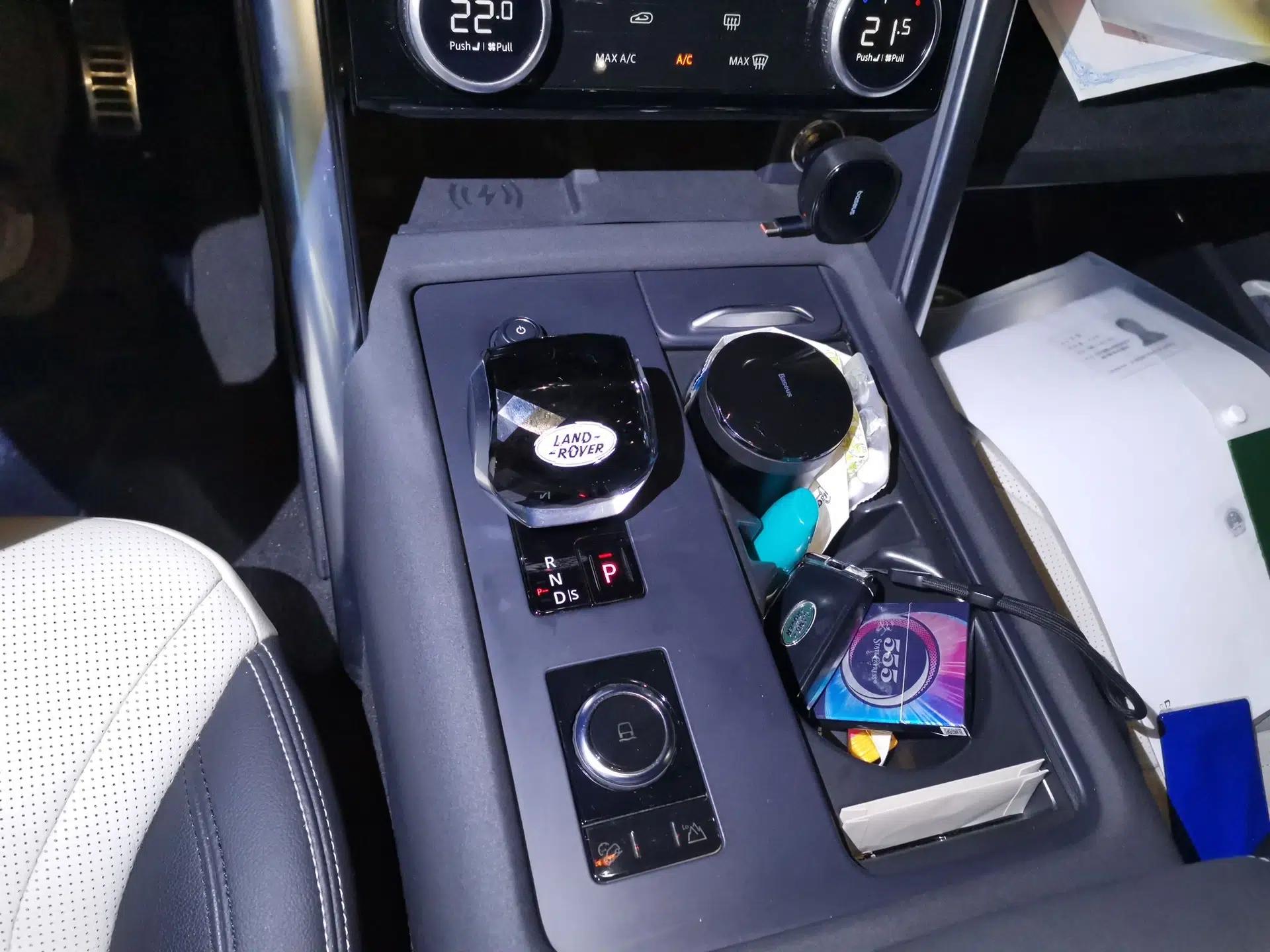 Land Rover Discovery 2021 360 PS R-Dynamic SE — миниатюра 15