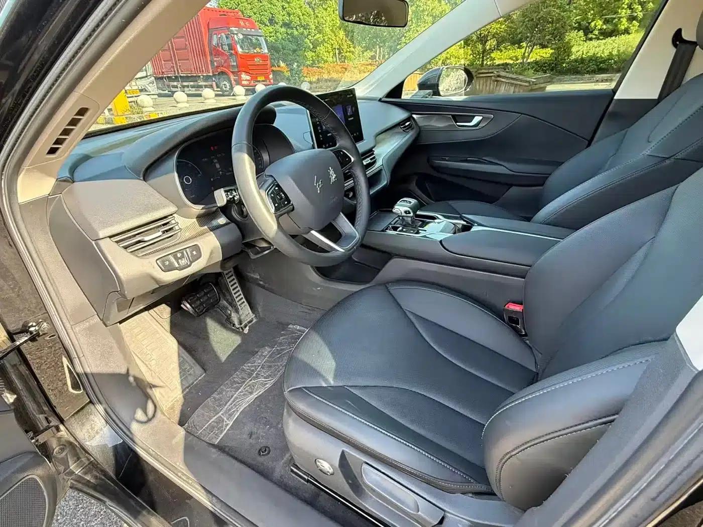 Hongqi E-QM5 2022 Model, 431km Charging Enjoyment Edition — миниатюра 4