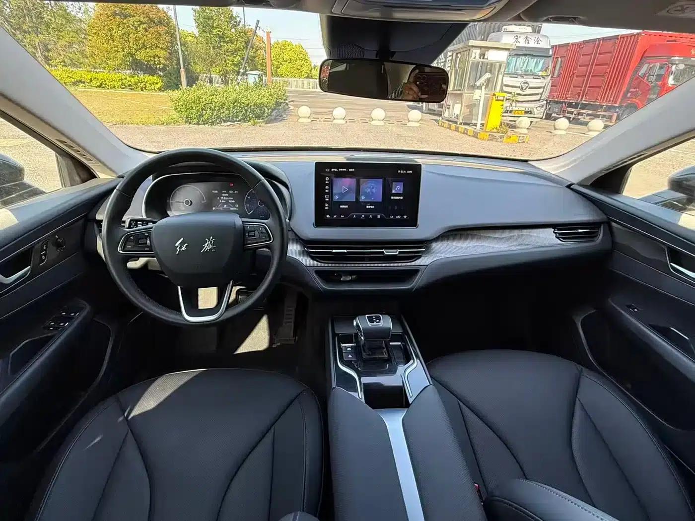 Hongqi E-QM5 2022 Model, 431km Charging Enjoyment Edition — миниатюра 5