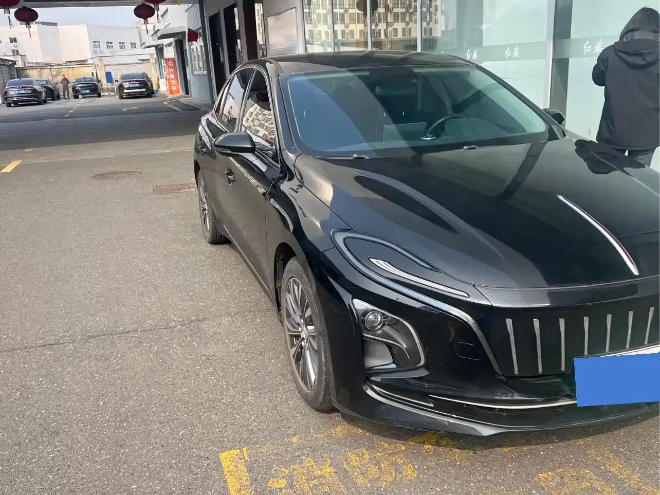 Hongqi E-QM5 2022 Model, 431km Charging Enjoyment Edition — миниатюра 2