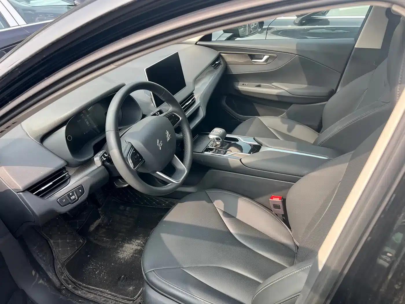 Hongqi E-QM5 2022 Model, 431km Charging Enjoyment Edition — миниатюра 3