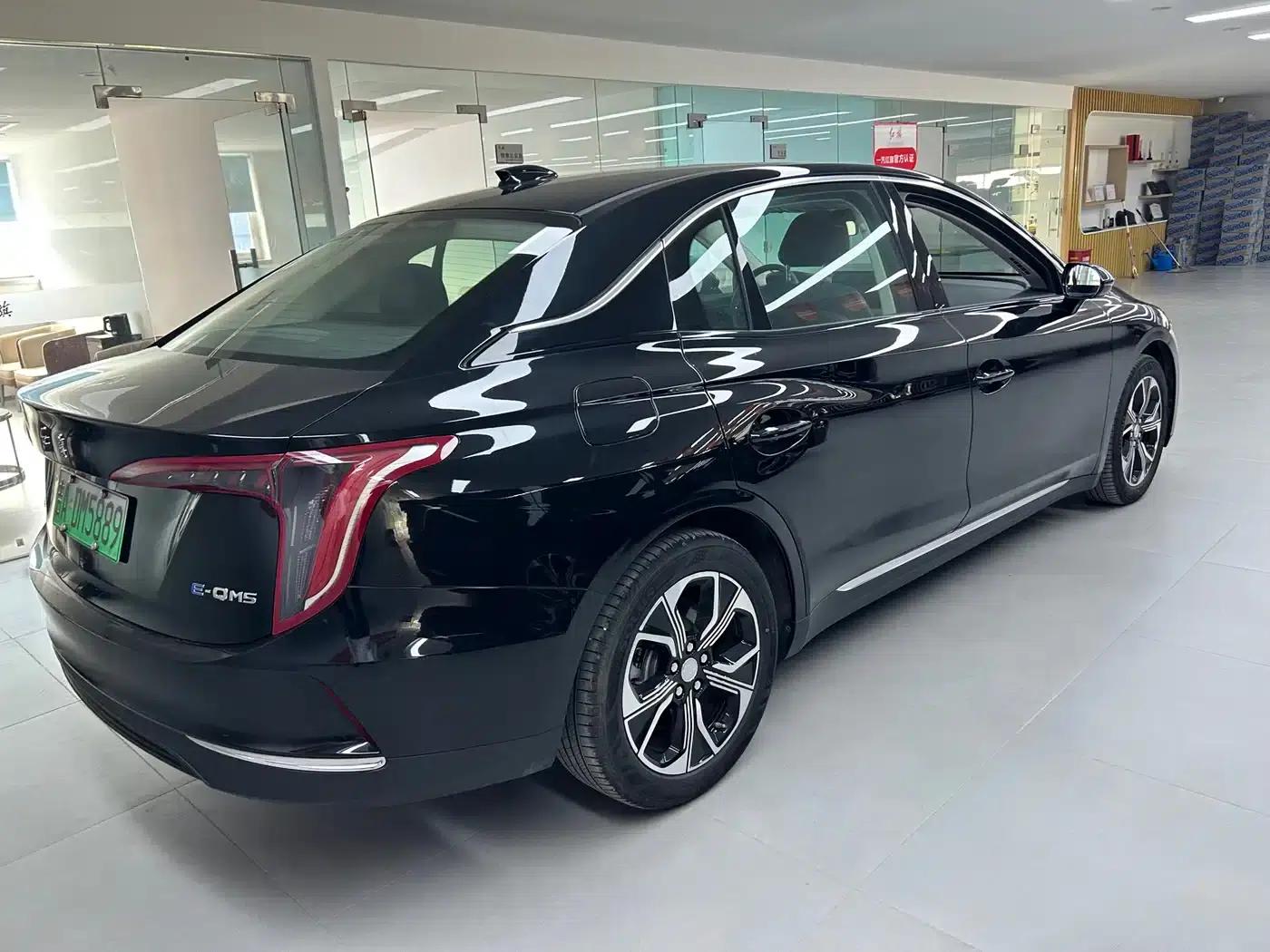 Hongqi E-QM5 2022 Model, 431km Charging Enjoyment Edition — миниатюра 5