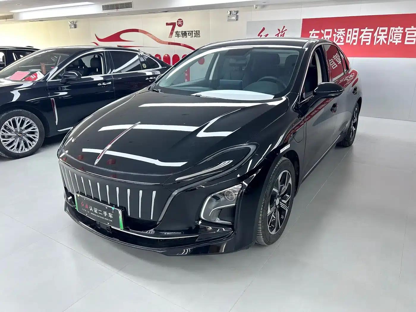 Hongqi E-QM5 2022 Model, 431km Charging Enjoyment Edition — миниатюра 1
