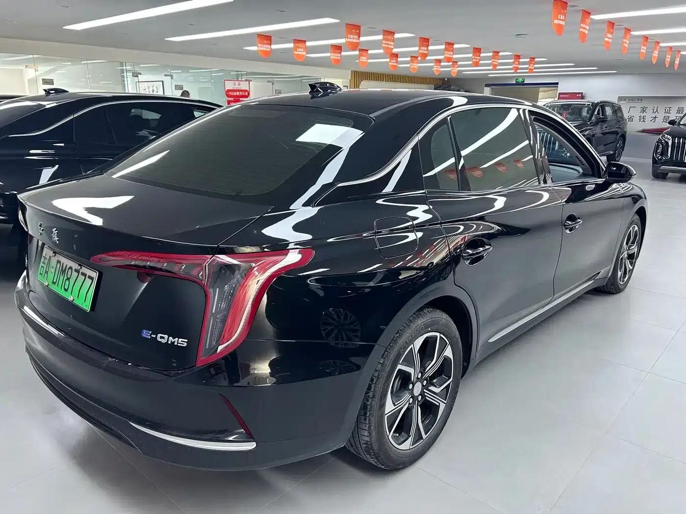 Hongqi E-QM5 2022 Model, 431km Charging Enjoyment Edition — миниатюра 9