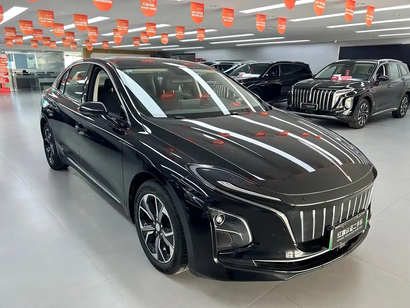 Hongqi E-QM5 2022 Model, 431km Charging Enjoyment Edition — миниатюра 3