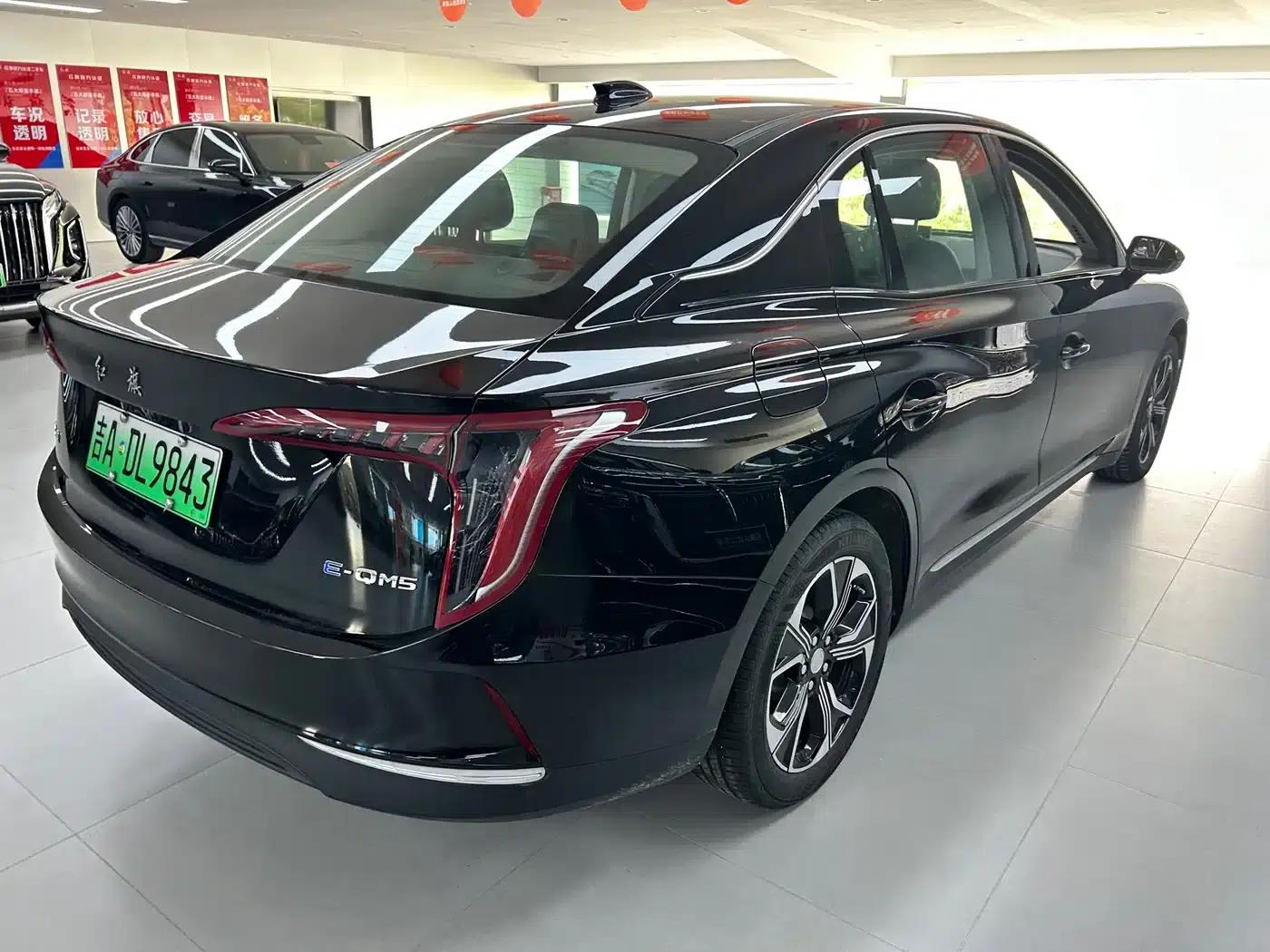 Hongqi E-QM5 2022 Model, 431km Charging Enjoyment Edition — миниатюра 5