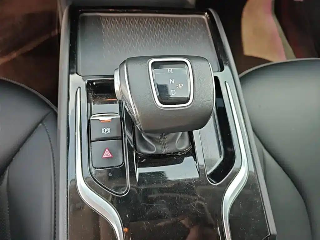 Hongqi E-QM5 2021 Charging Flagship Edition — миниатюра 14