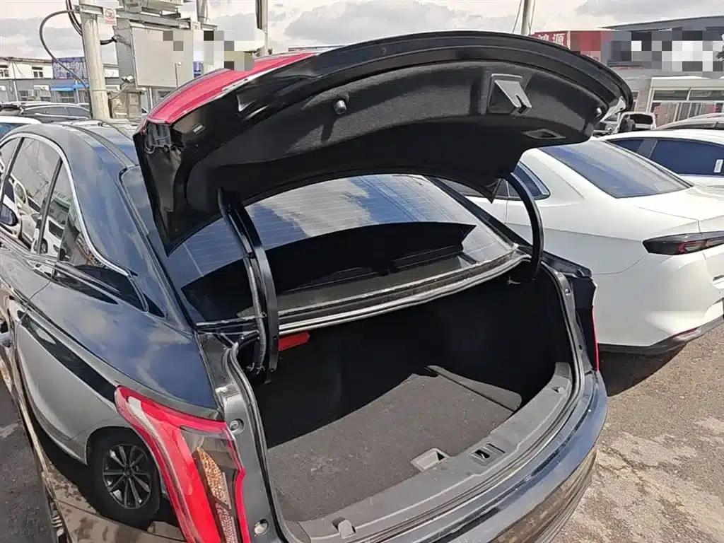 Hongqi E-QM5 2021 Charging Flagship Edition — миниатюра 19