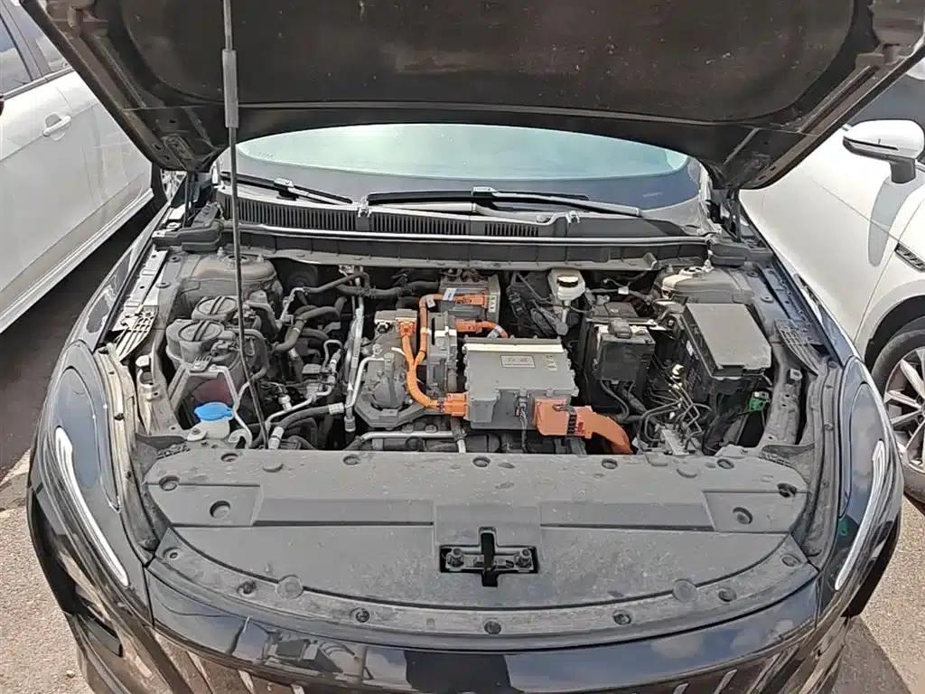 Hongqi E-QM5 2021 Charging Flagship Edition — миниатюра 20