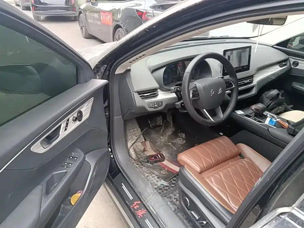 Hongqi E-QM5 2023 Model 620km PLUS — миниатюра 16