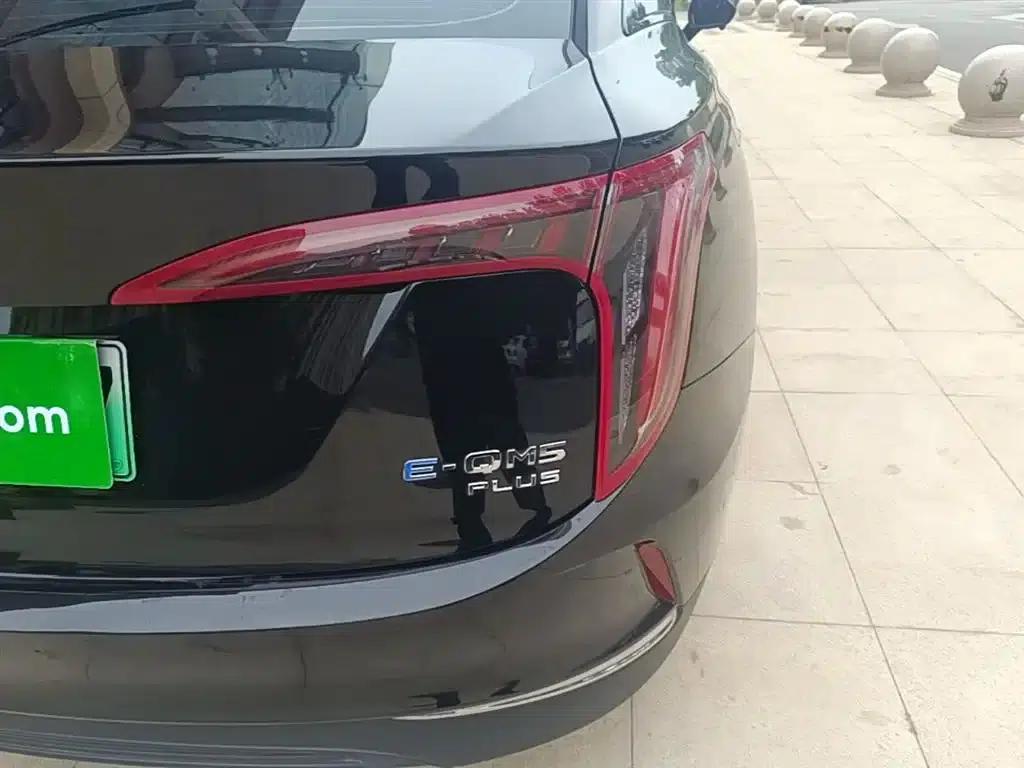 Hongqi E-QM5 2023 Model 620km PLUS — миниатюра 8