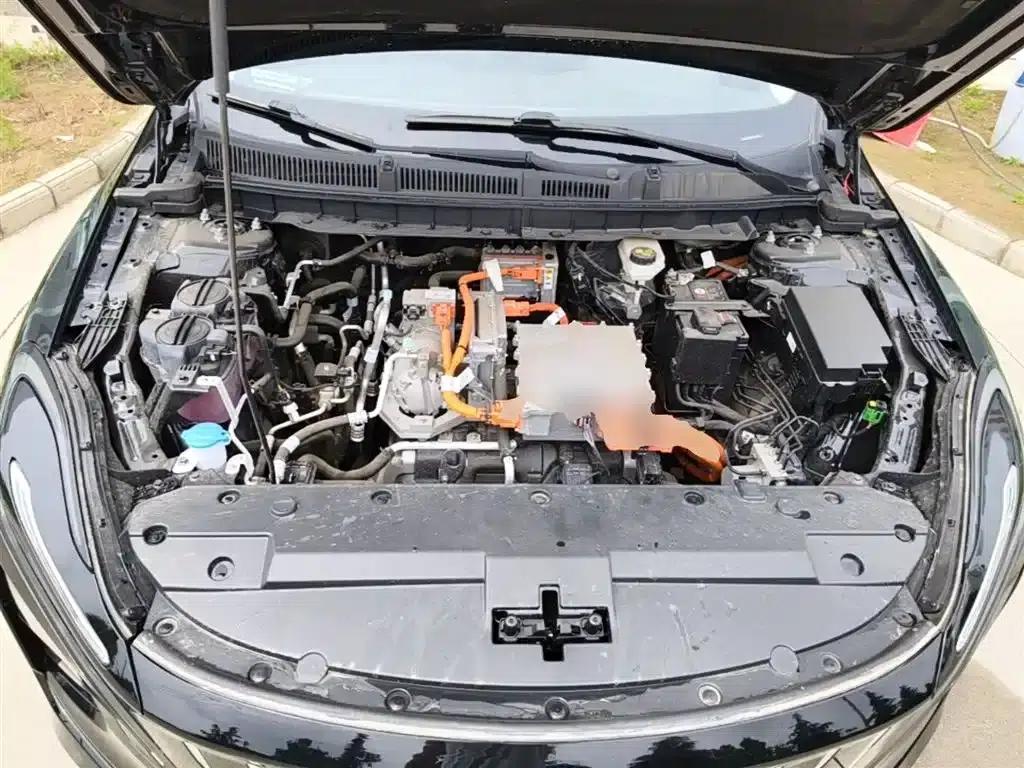Hongqi E-QM5 2023 Facelift Basic Travel Edition — миниатюра 20