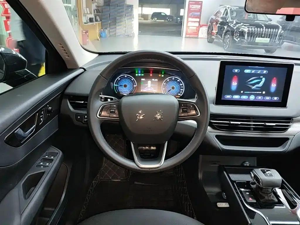 Hongqi E-QM5 2021 Charging Flagship Edition — миниатюра 11
