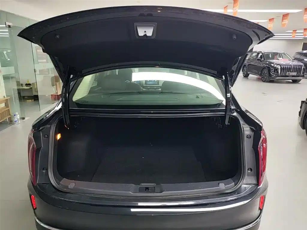Hongqi E-QM5 2021 Charging Flagship Edition — миниатюра 19