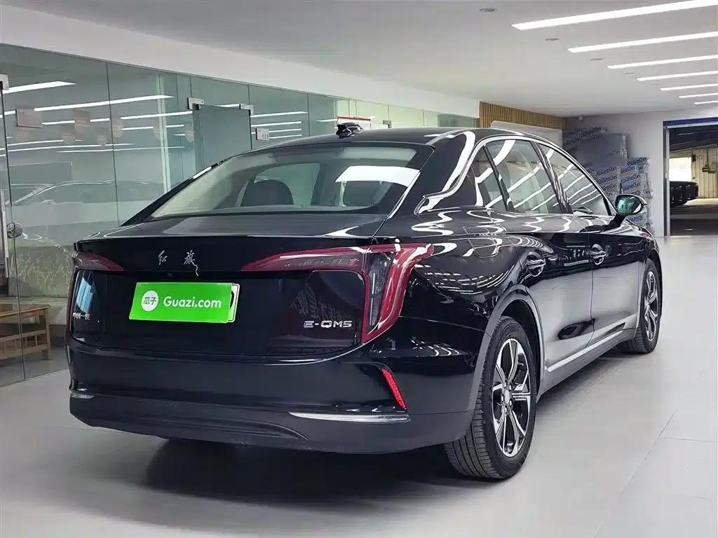 Hongqi E-QM5 2021 Charging Flagship Edition — миниатюра 7