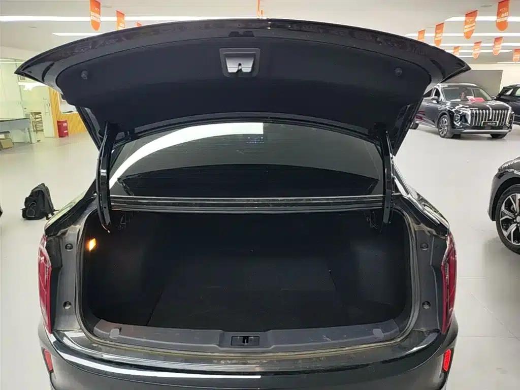 Hongqi E-QM5 2023 Facelift Basic Travel Edition — миниатюра 19