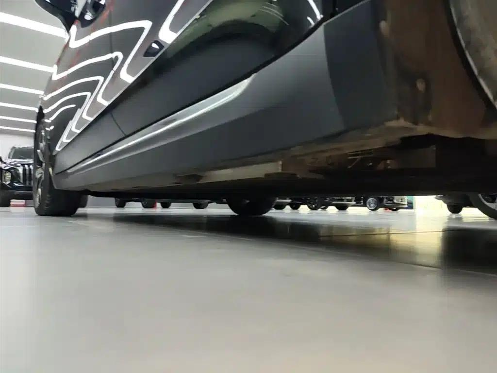 Hongqi E-QM5 2023 Facelift Basic Travel Edition — миниатюра 22
