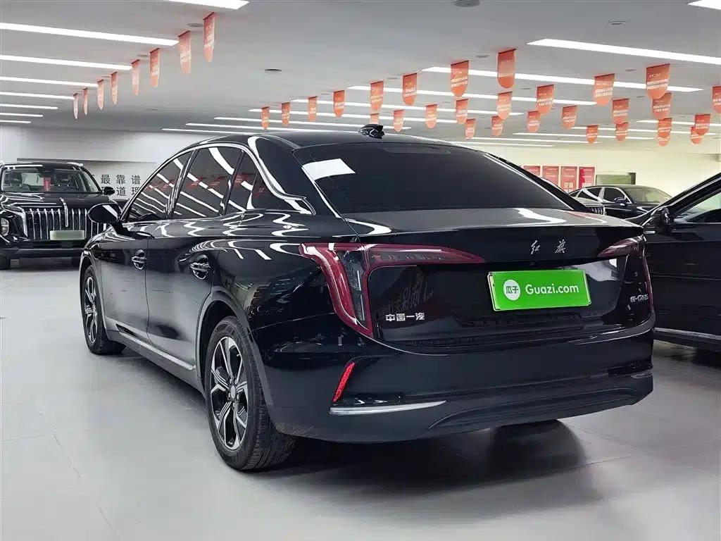 Hongqi E-QM5 2023 Facelift Basic Travel Edition — миниатюра 5