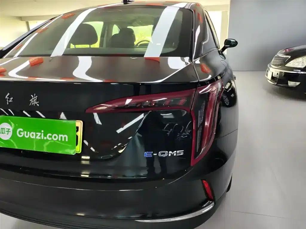 Hongqi E-QM5 2021 Charging Flagship Edition — миниатюра 8