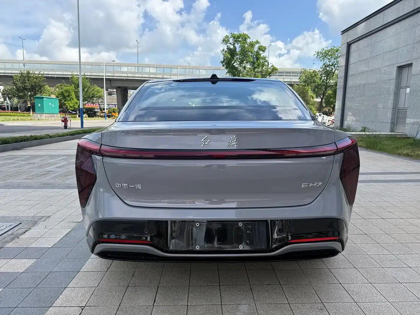 Hongqi EH7 2025 640 AWD Smart Selection Edition — миниатюра 16