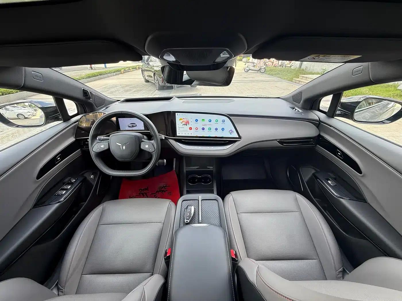 Hongqi EH7 2025 640 AWD Smart Selection Edition — миниатюра 6