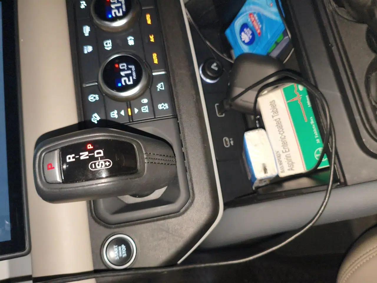 Land Rover Defender 2020 110 P400 HSE — миниатюра 15