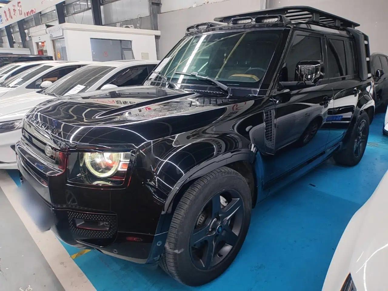 Land Rover Defender 2024 110 3.0T P400 X-DYNAMIC HSE — миниатюра 1