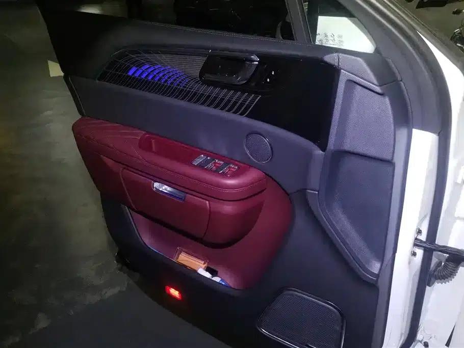 Hongqi E-HS9 2022 Model 660km Flagship Edition (Six Seats) — миниатюра 7