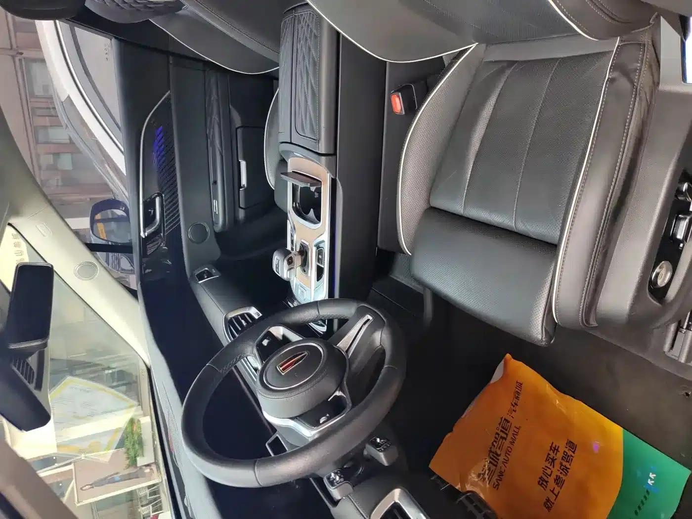 Hongqi E-HS9 2022 Model 660km Flagship Edition (Six Seats) — миниатюра 3