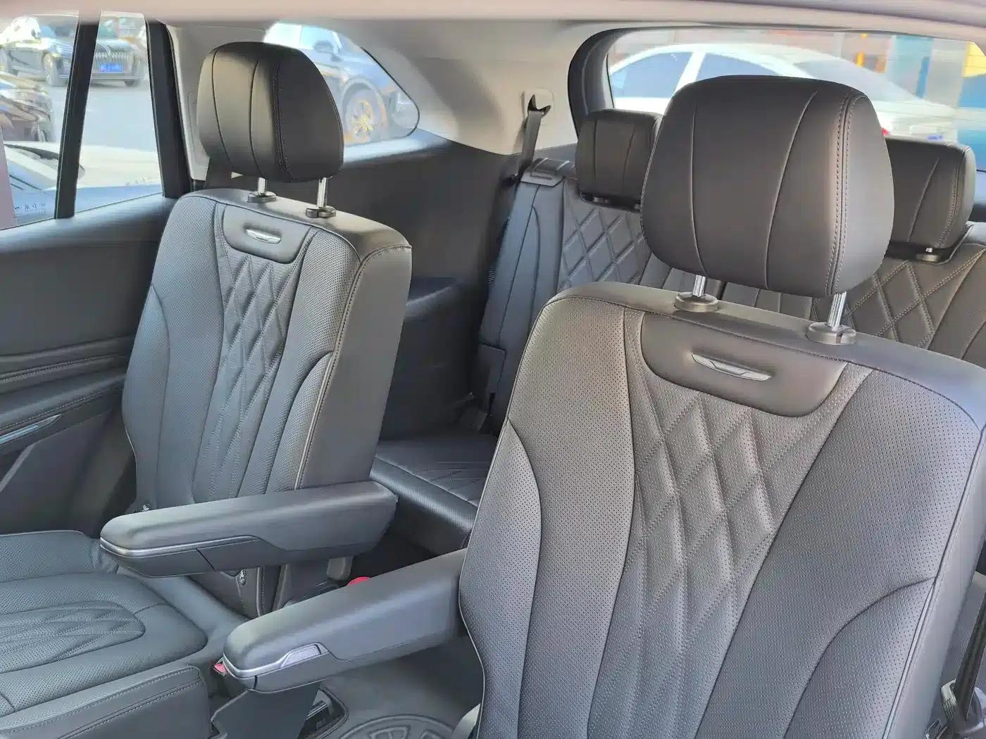 Hongqi HS7 PHEV 2024 2.0T PHEV 4WD Flagship Edition 6-seater — миниатюра 5