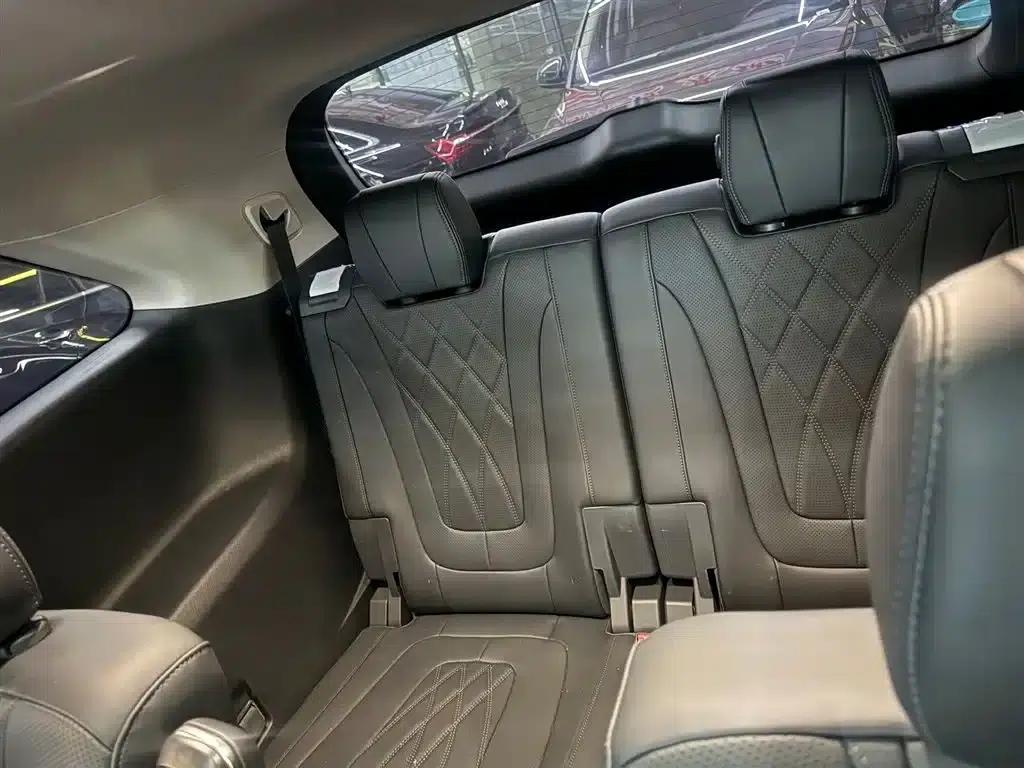 Hongqi HS7 PHEV 2024 2.0T PHEV 4WD Flagship Edition 6-seater — миниатюра 12