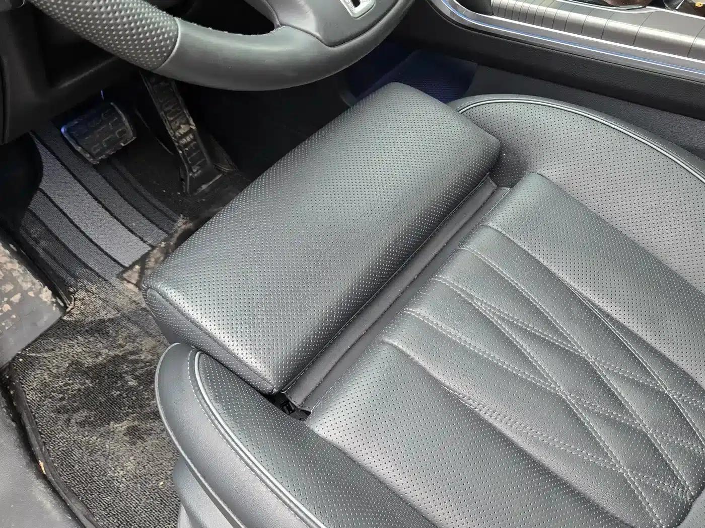 Hongqi HS7 PHEV 2024 2.0T PHEV 4WD Flagship Edition 6-seater — миниатюра 17