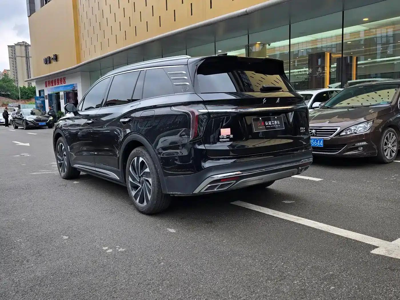 Hongqi HS7 PHEV 2024 2.0T PHEV 4WD Flagship Edition 6-seater — миниатюра 4