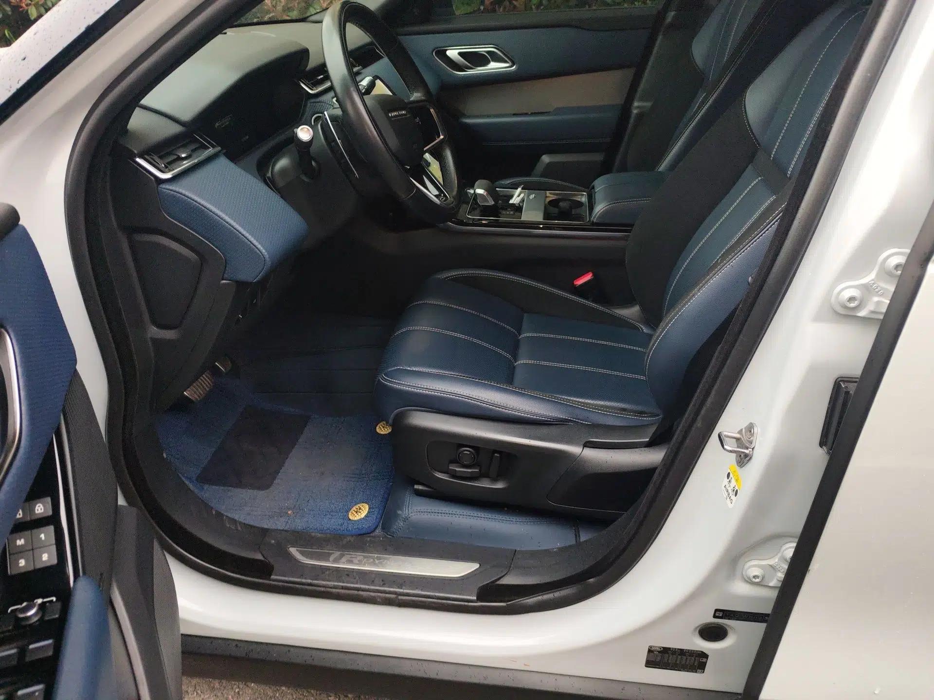 Land Rover Range Velar 2021 P250 Sparkling Black Limited Edition — миниатюра 14