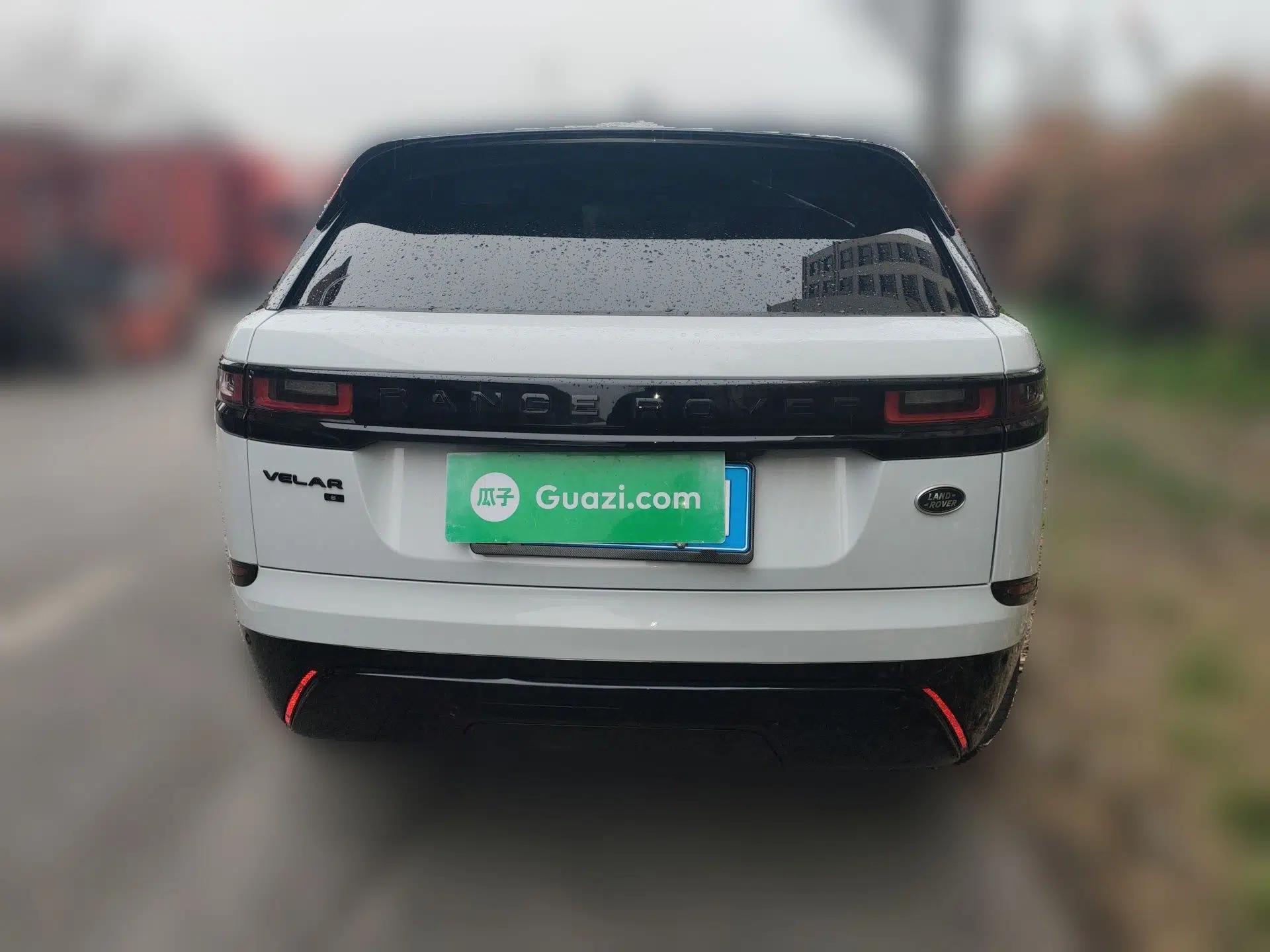 Land Rover Range Velar 2021 P250 Sparkling Black Limited Edition — миниатюра 5