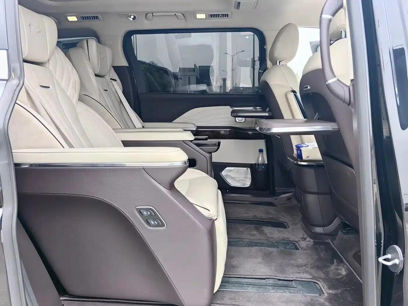 Hongqi HQ9 2023 2.0T Intelligent Flagship Edition — миниатюра 11