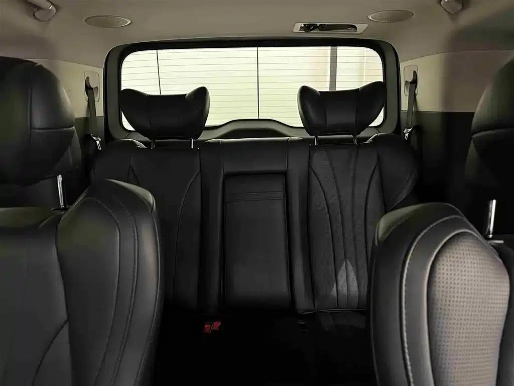 Hongqi HQ9 2023 2.0T Intelligent Flagship Edition — миниатюра 15