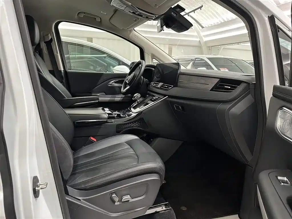 Hongqi HQ9 2023 2.0T Intelligent Flagship Edition — миниатюра 17