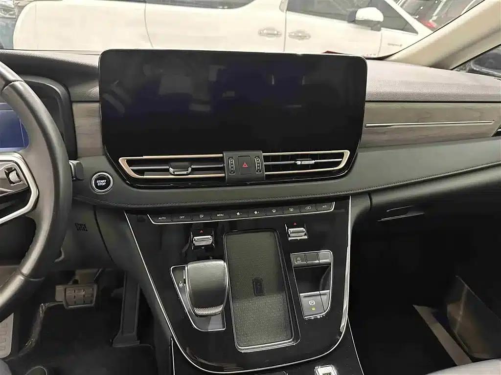 Hongqi HQ9 2023 2.0T Intelligent Flagship Edition — миниатюра 9