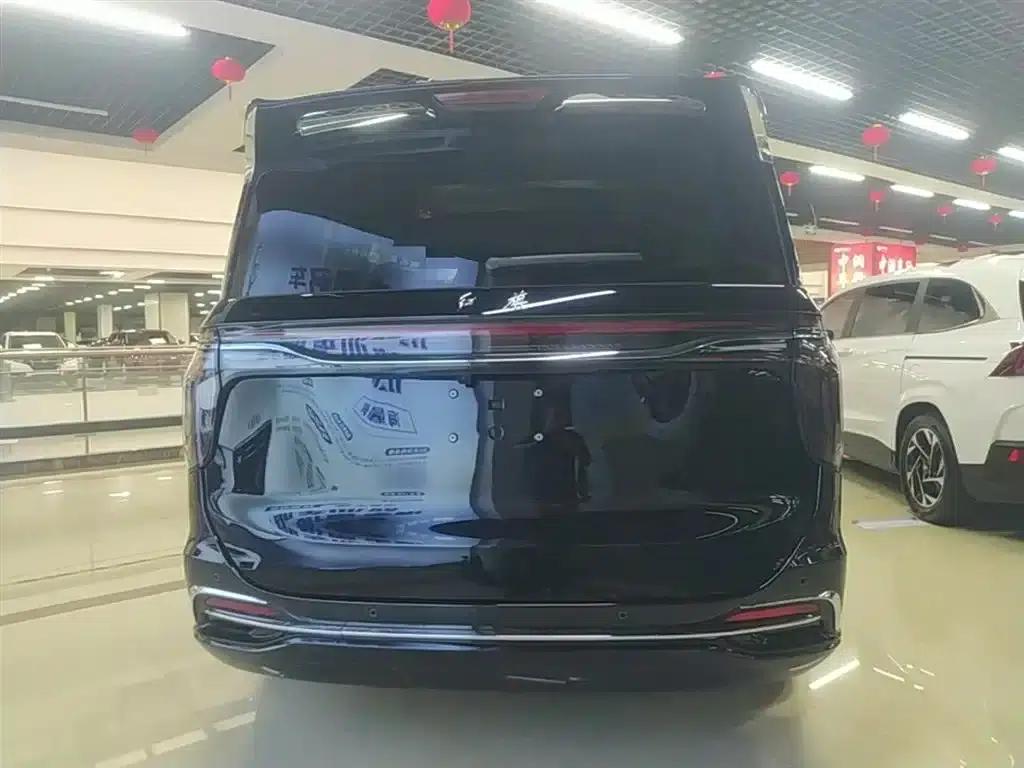 Hongqi HQ9 2023 2.0T Intelligent Flagship Edition — миниатюра 6