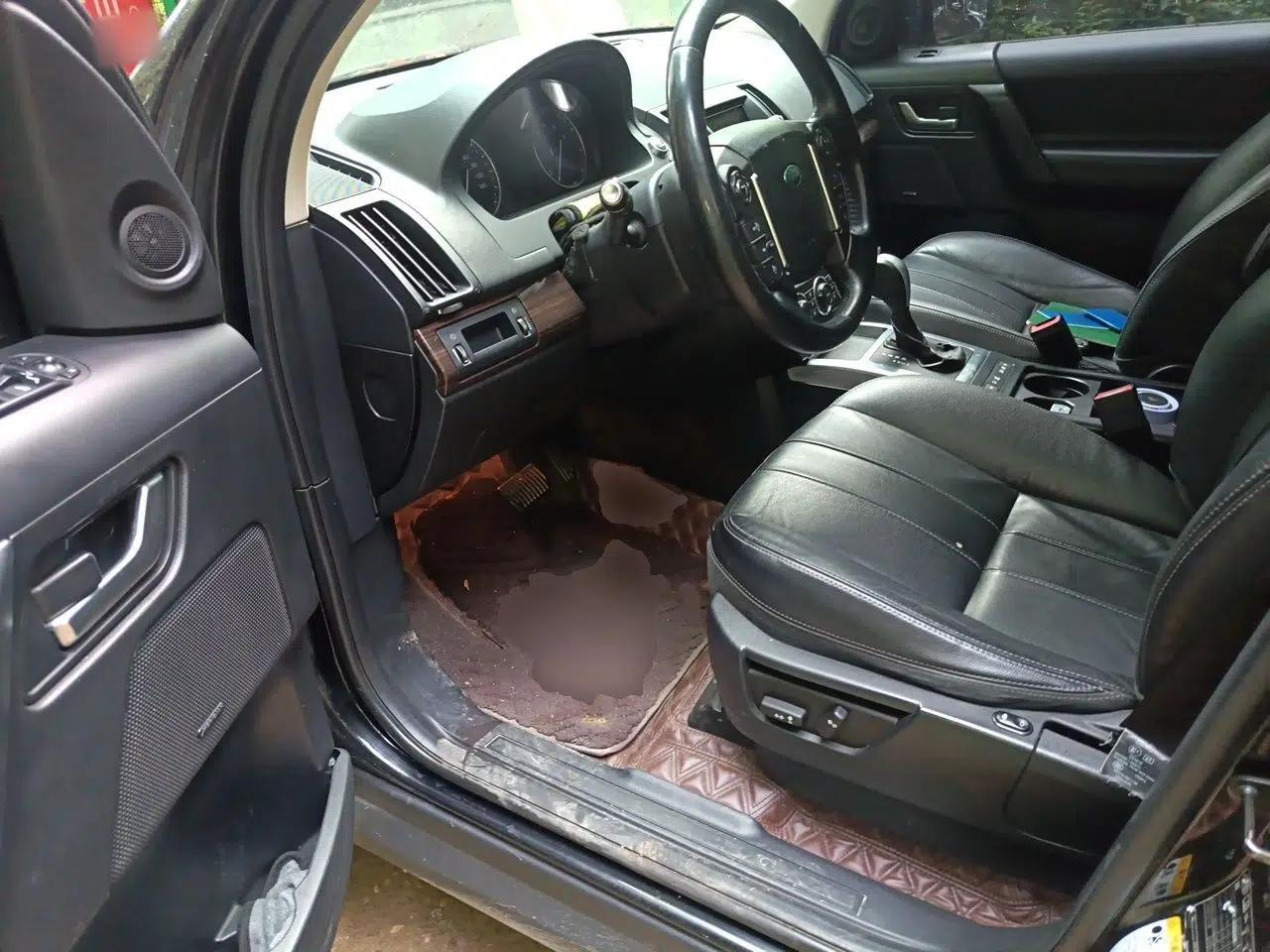 Land Rover Freelander 2 2013 2.0T Si4 SE Gasoline Edition — миниатюра 17