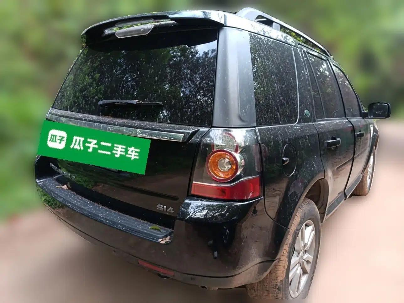 Land Rover Freelander 2 2013 2.0T Si4 SE Gasoline Edition — миниатюра 6