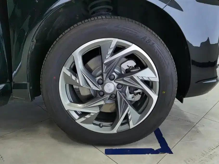 Hongqi HS3 PHEV 2024 Model, 115km/h Performance Edition — миниатюра 6