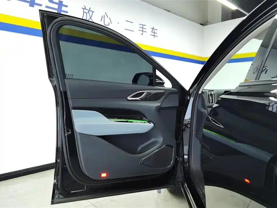 Hongqi HS3 PHEV 2024 Model, 115km/h Performance Edition — миниатюра 7