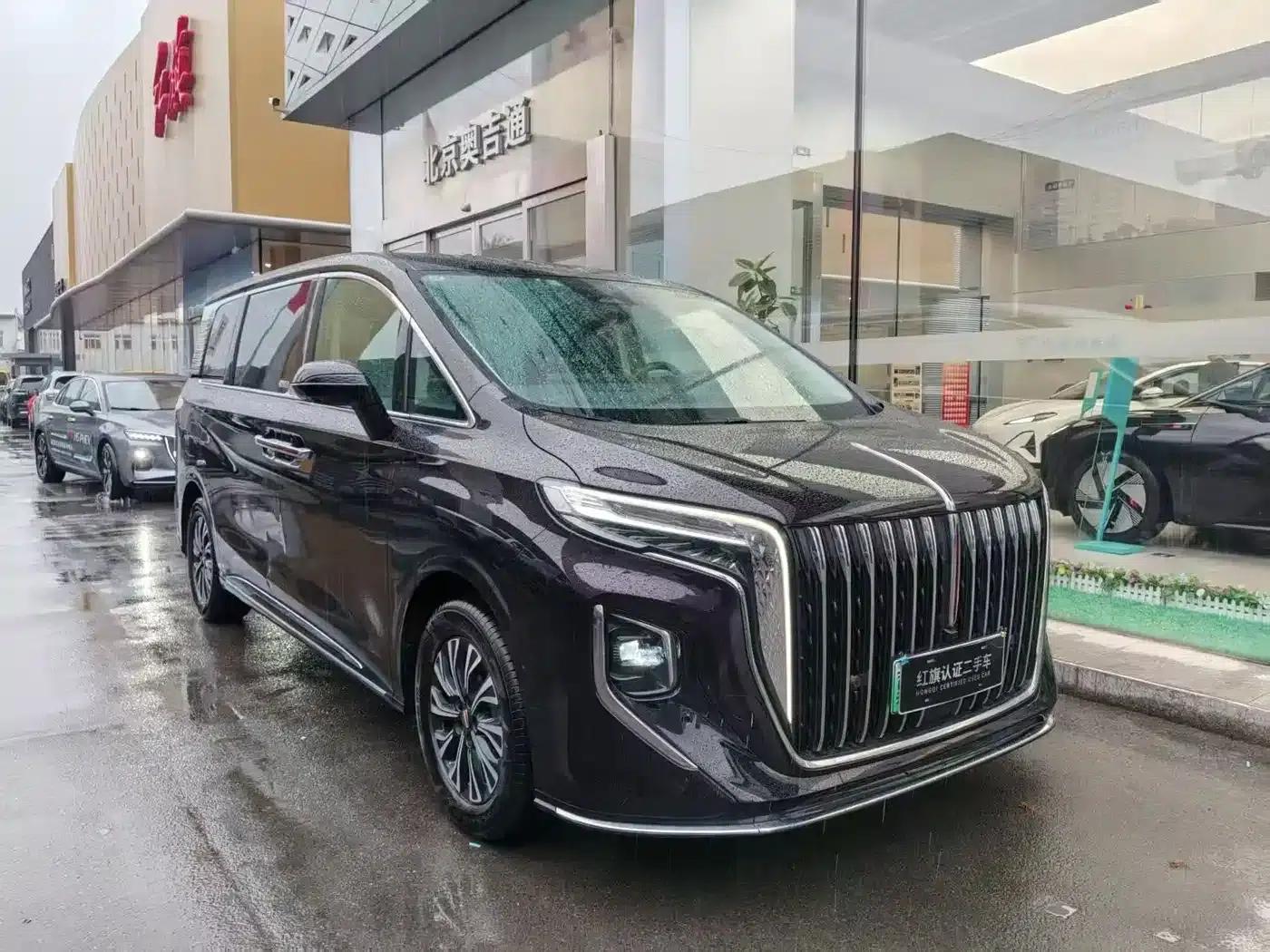 Hongqi HQ9 PHEV 2024 2.0T AWD Luxury Edition — миниатюра 3